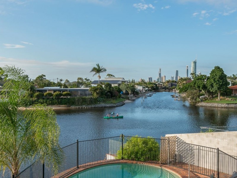 13 Coral Gables Key, Broadbeach Waters QLD 4218