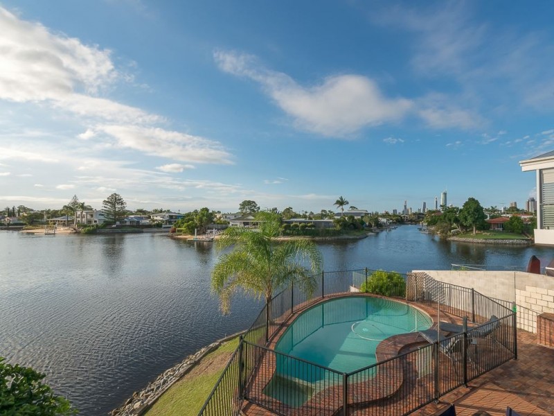 13 Coral Gables Key, Broadbeach Waters QLD 4218