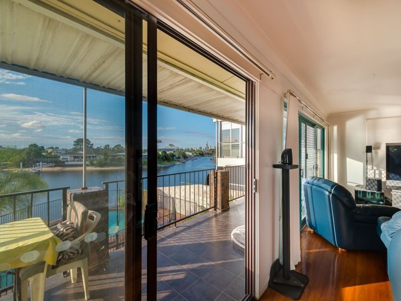 13 Coral Gables Key, Broadbeach Waters QLD 4218
