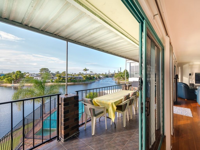 13 Coral Gables Key, Broadbeach Waters QLD 4218