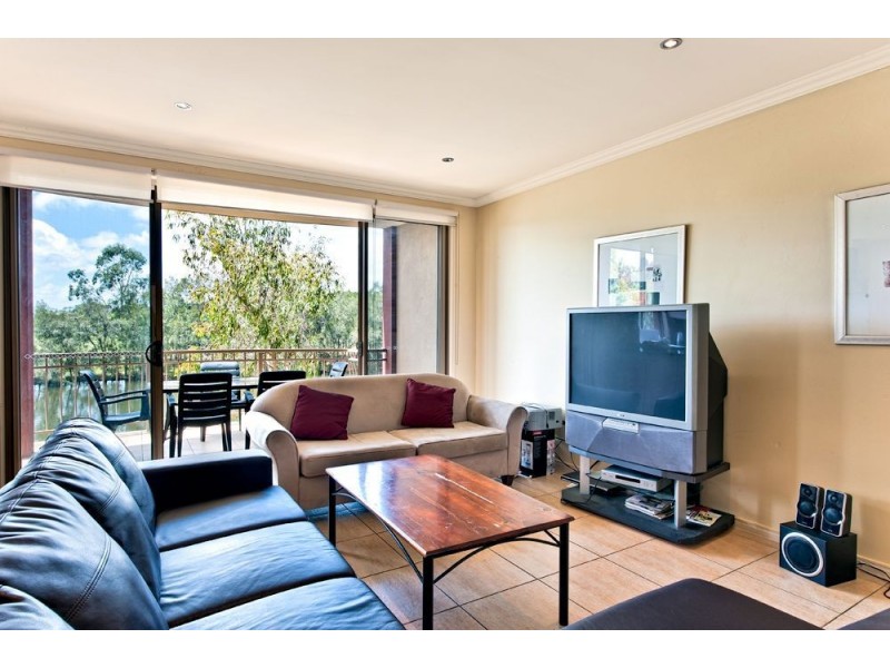 21/4 University Drive, Robina QLD 4226