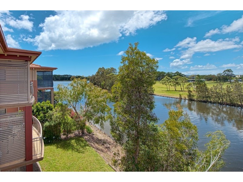 21/4 University Drive, Robina QLD 4226