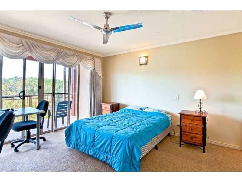 21/4 University Drive, Robina QLD 4226