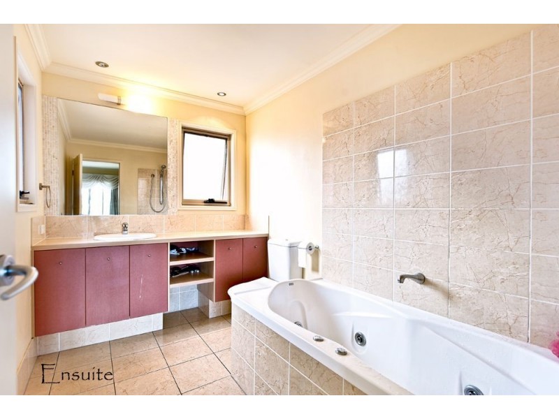 21/4 University Drive, Robina QLD 4226