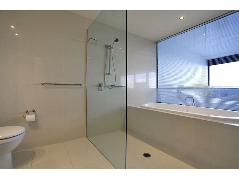 9 ‘Circle on Cavill’ Ferny Avenue, Surfers Paradise QLD 4217