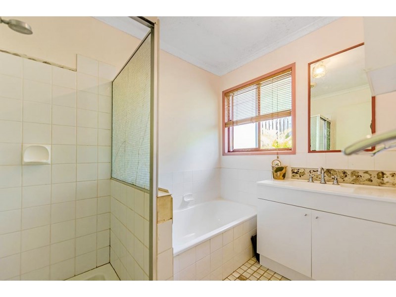 12 Coachwood Drive, Molendinar QLD 4214