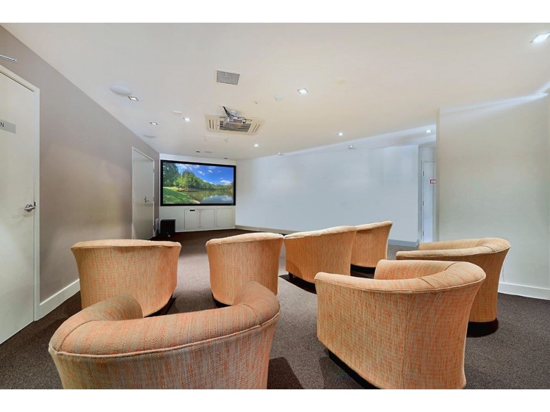 21 Cypress Avenue, Surfers Paradise QLD 4217