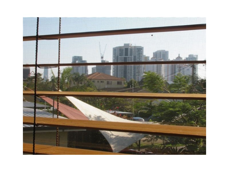 2/12 Orvieto Ave, Mermaid Waters QLD 4218