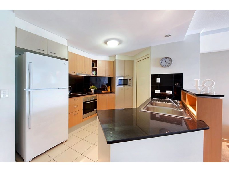 21 Cypress Avenue, Surfers Paradise QLD 4217