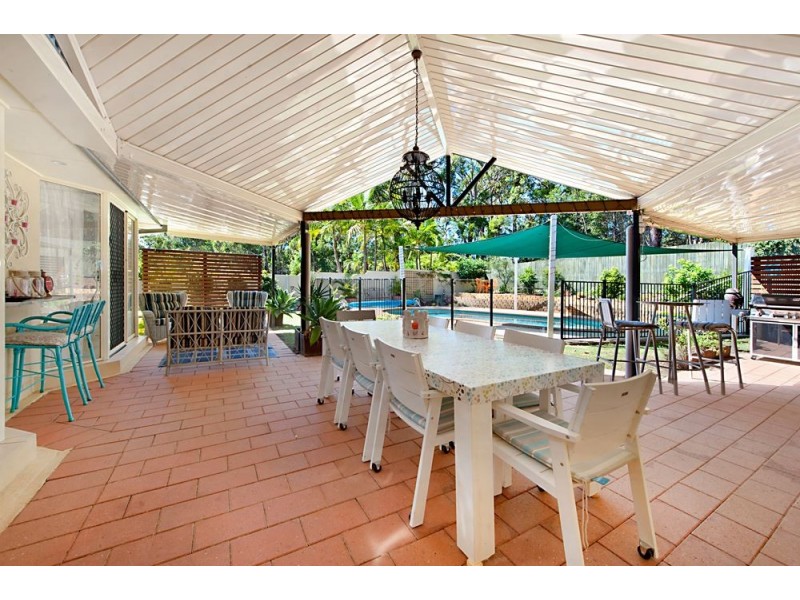 89 Arun Drive, Arundel QLD 4214