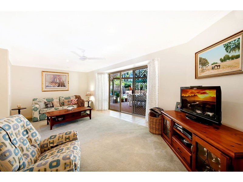 89 Arun Drive, Arundel QLD 4214