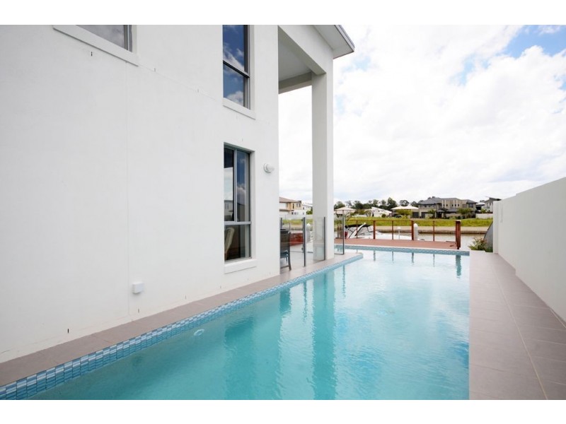 1 South Quay Drive, Biggera Waters QLD 4216