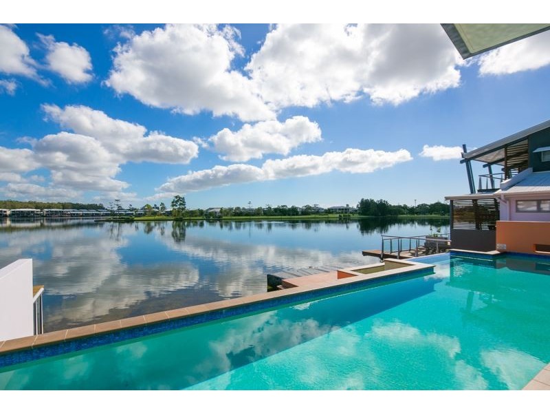 26/181 Lae Drive, Coombabah QLD 4216