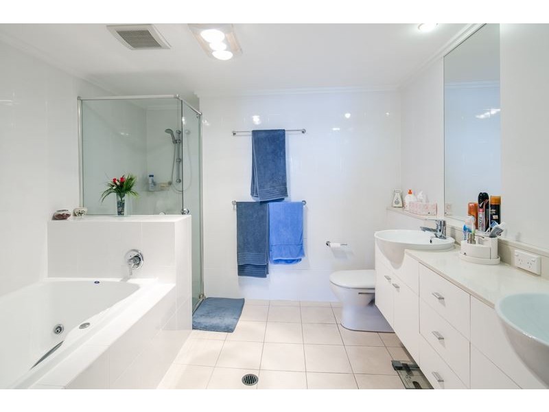 26/181 Lae Drive, Coombabah QLD 4216