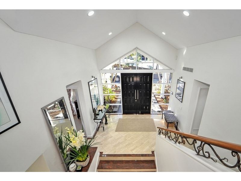 7002 Riverview Crescent, Sanctuary Cove QLD 4212