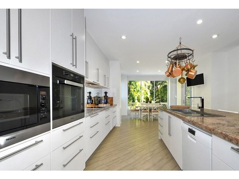 7002 Riverview Crescent, Sanctuary Cove QLD 4212