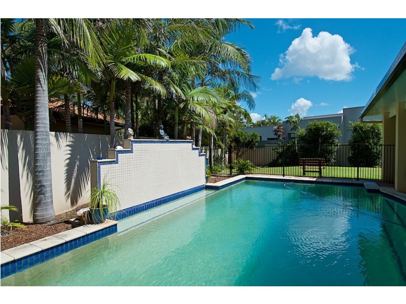 5 Blackfen Court, Arundel QLD 4214