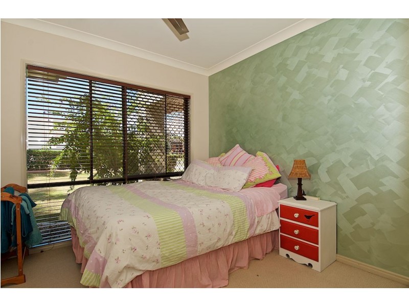 5 Blackfen Court, Arundel QLD 4214