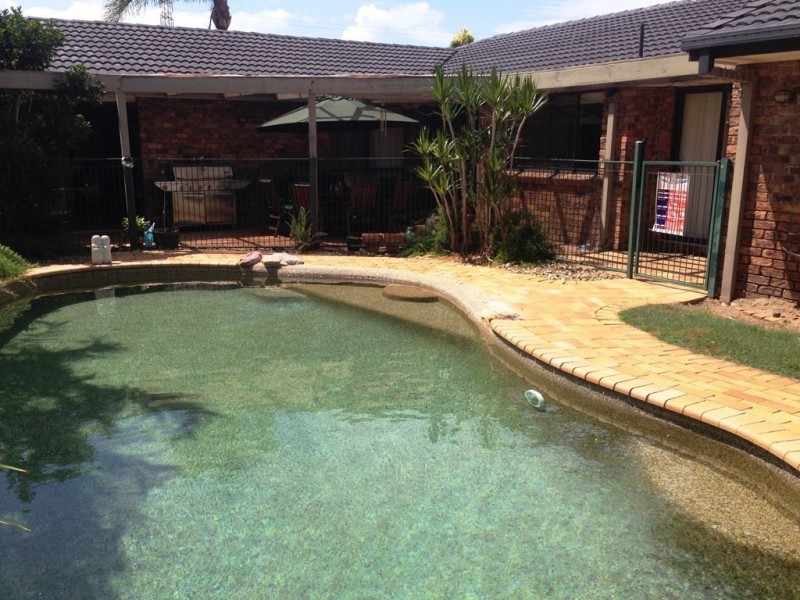 5 Curacao Court, Clear Island Waters QLD 4226