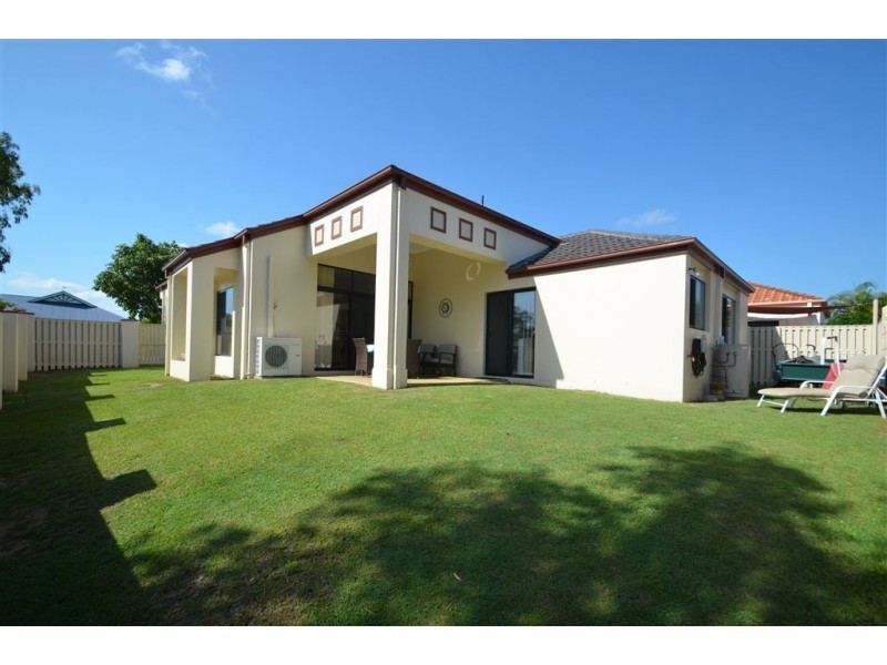 2 Ferndahl Drive, Varsity Lakes QLD 4227