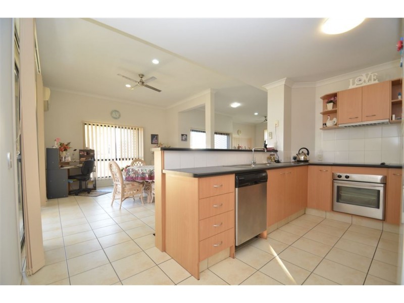 2 Ferndahl Drive, Varsity Lakes QLD 4227