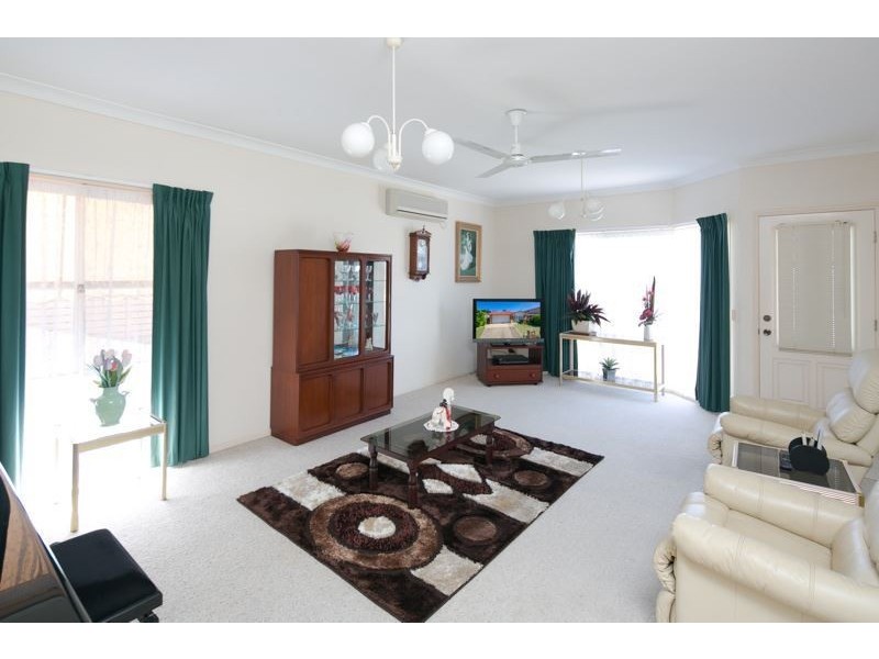 34 Fisher Avenue, Southport QLD 4215