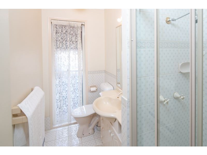 34 Fisher Avenue, Southport QLD 4215