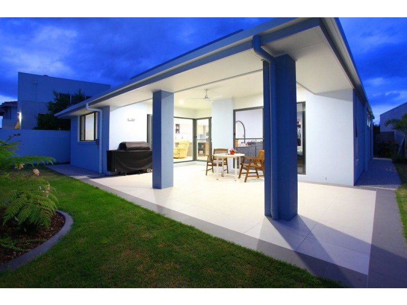 7698 Fairway Boulevard, Hope Island QLD 4212