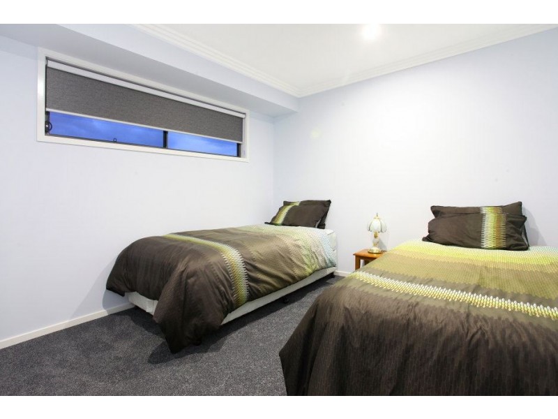 7698 Fairway Boulevard, Hope Island QLD 4212