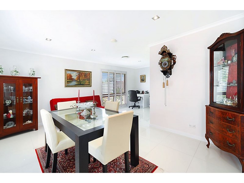 56 Barrier Reef Drive, Mermaid Waters QLD 4218