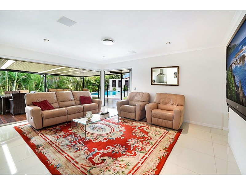 56 Barrier Reef Drive, Mermaid Waters QLD 4218