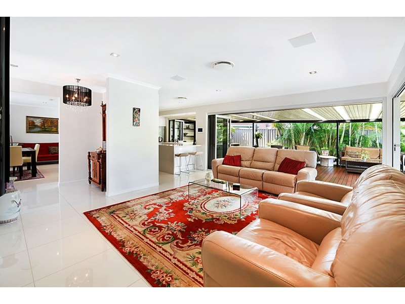 56 Barrier Reef Drive, Mermaid Waters QLD 4218