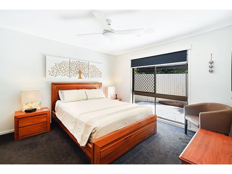 56 Barrier Reef Drive, Mermaid Waters QLD 4218