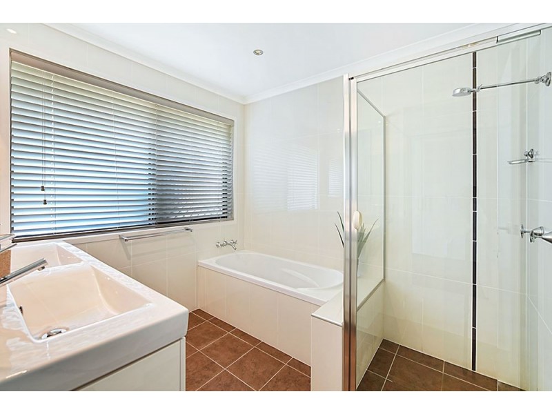 56 Barrier Reef Drive, Mermaid Waters QLD 4218