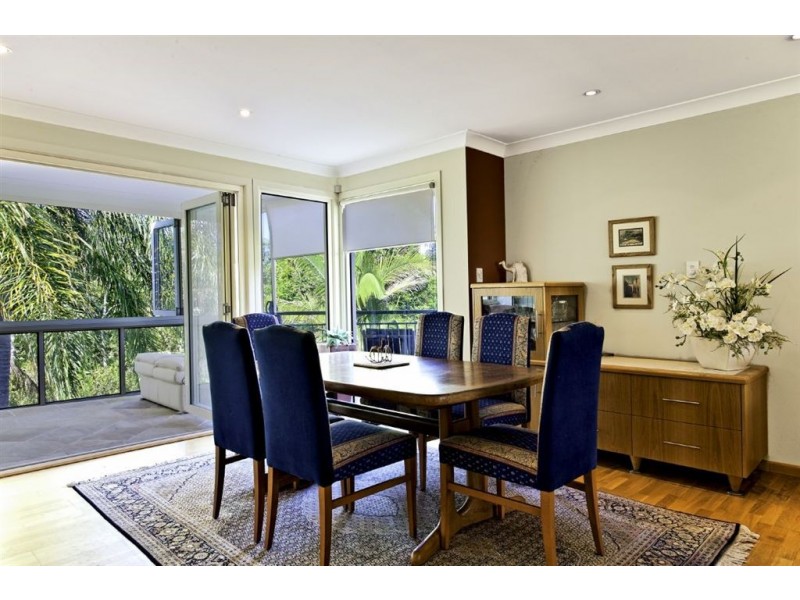 64 River Crescent, Broadbeach Waters QLD 4218