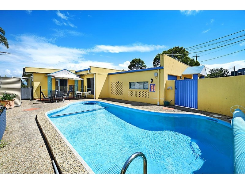 174 Ashmore Road, Benowa QLD 4217