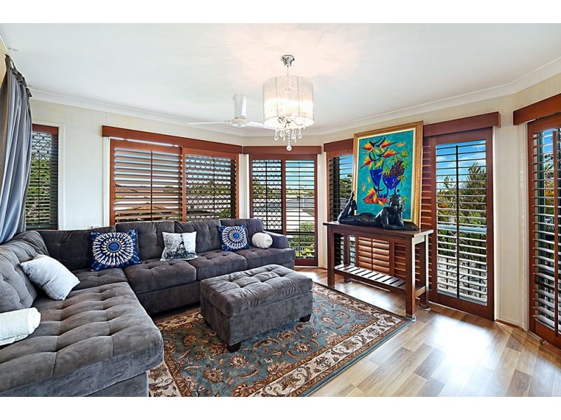 174 Ashmore Road, Benowa QLD 4217