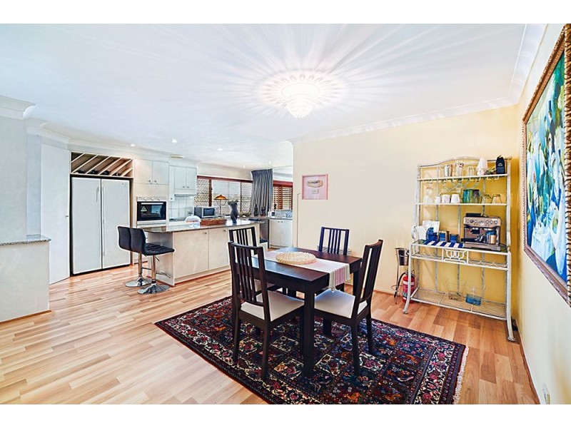 174 Ashmore Road, Benowa QLD 4217