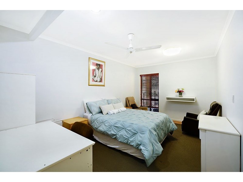 174 Ashmore Road, Benowa QLD 4217