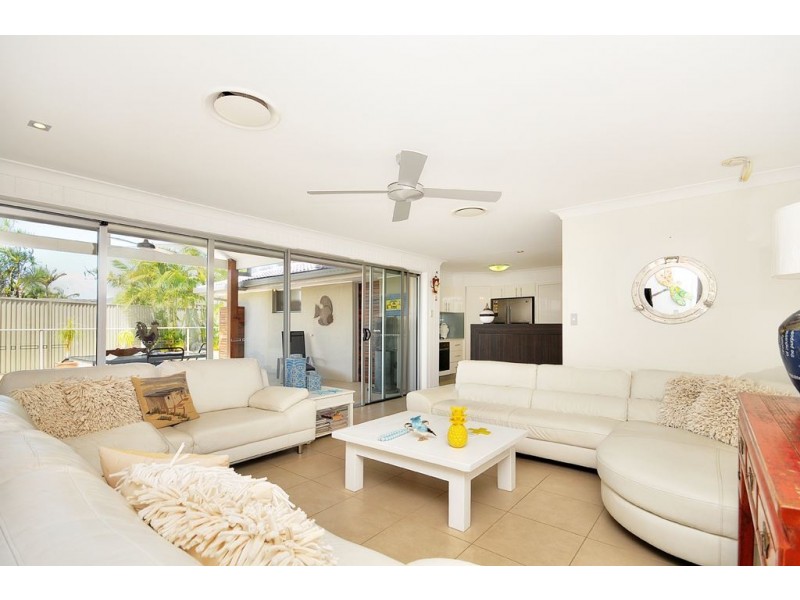 11 Elgin Crescent, Bundall QLD 4217