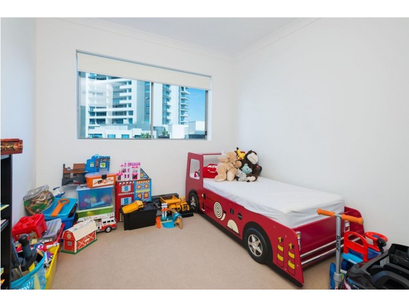 101/11 Compass Drive, Biggera Waters QLD 4216