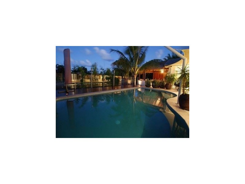 3 Drayton Terrace, Mermaid Waters QLD 4218