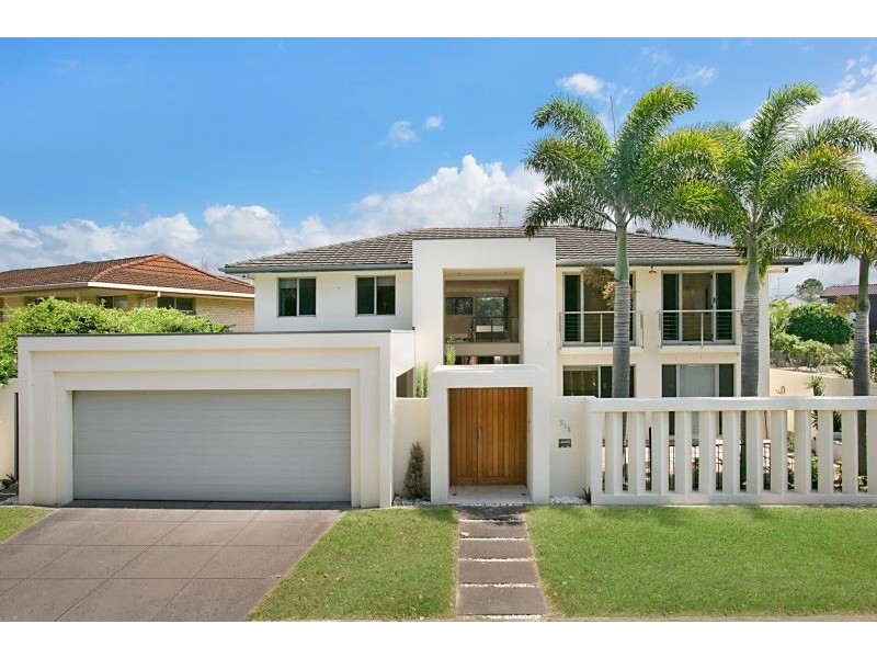 6 Biggs Place, Southport QLD 4215