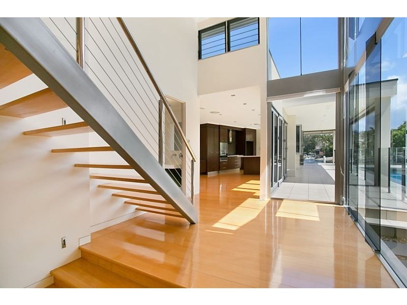 6 Biggs Place, Southport QLD 4215