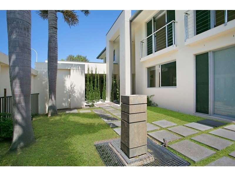 6 Biggs Place, Southport QLD 4215
