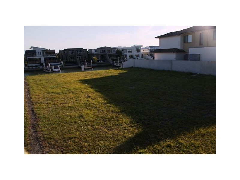 7 Middle Quay, Biggera Waters QLD 4216