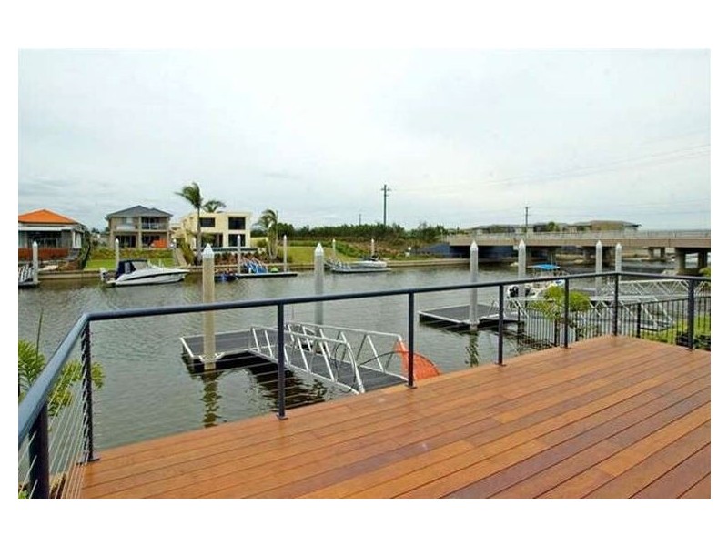 7403 Ellensbrook Drive, Hope Island QLD 4212