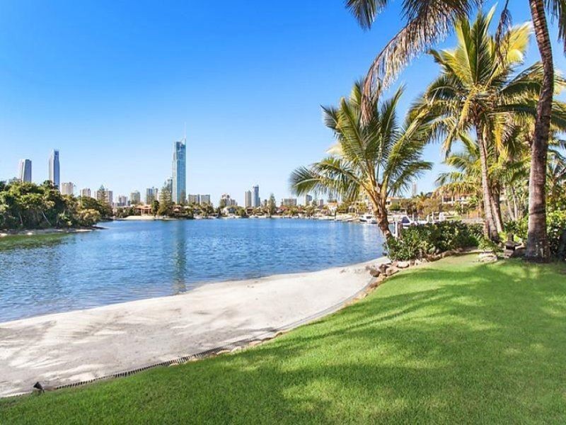 57 The Corso, Isle Of Capri QLD 4217