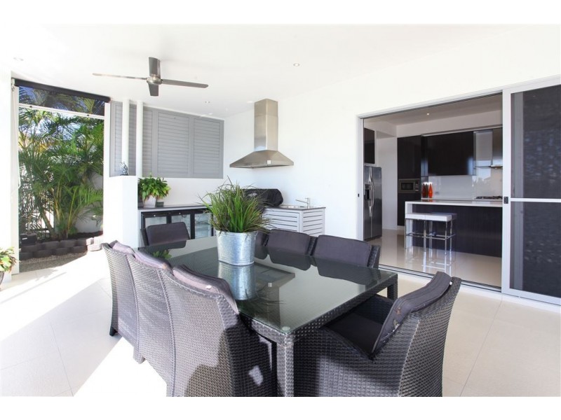 98 The Peninsula, Helensvale QLD 4212