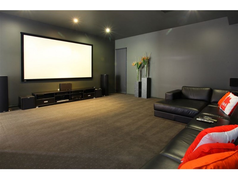 98 The Peninsula, Helensvale QLD 4212